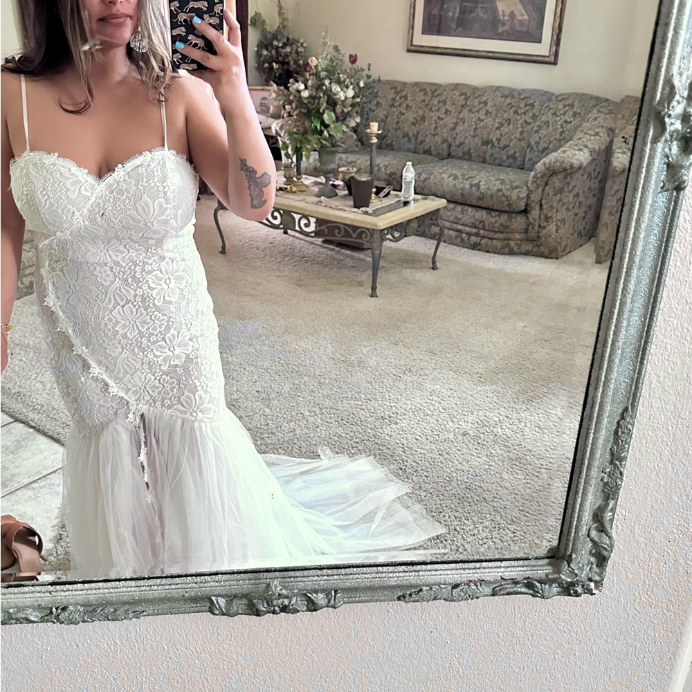 Wedding dress